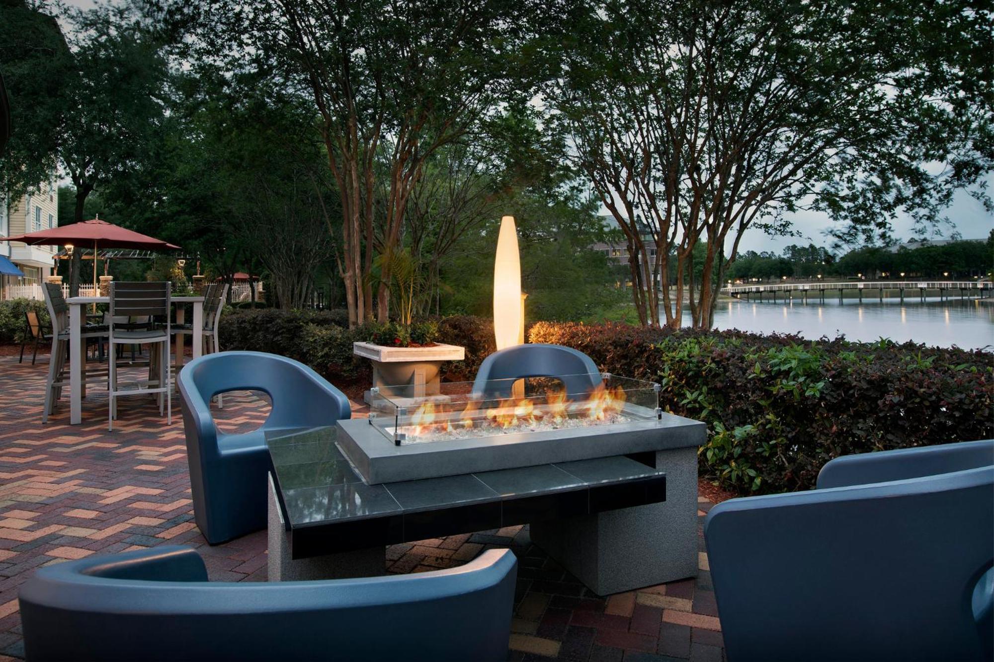 Hotel Indigo Jacksonville-Deerwood Park By Ihg Eksteriør billede